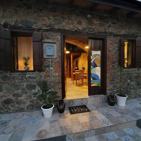 Feriehus Petradaki House Arakapas